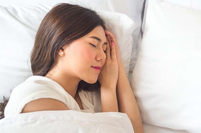 better-sleep-quality-asian-girl-sleeping-well-breath-health