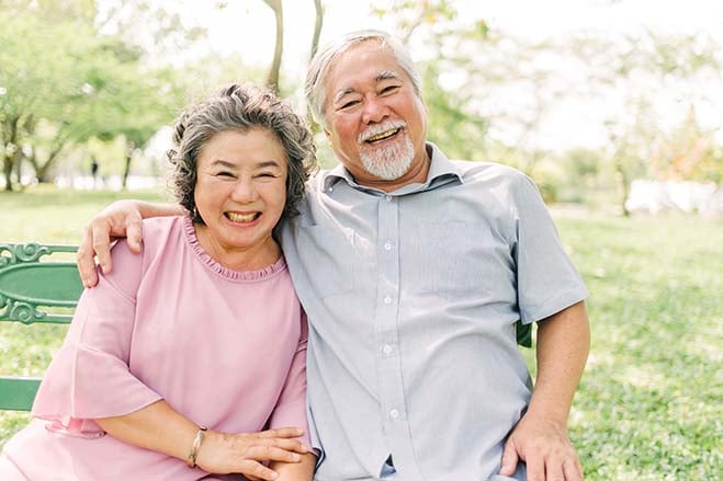 permanently-fixed-old-man-old-woman-smile-dental-care