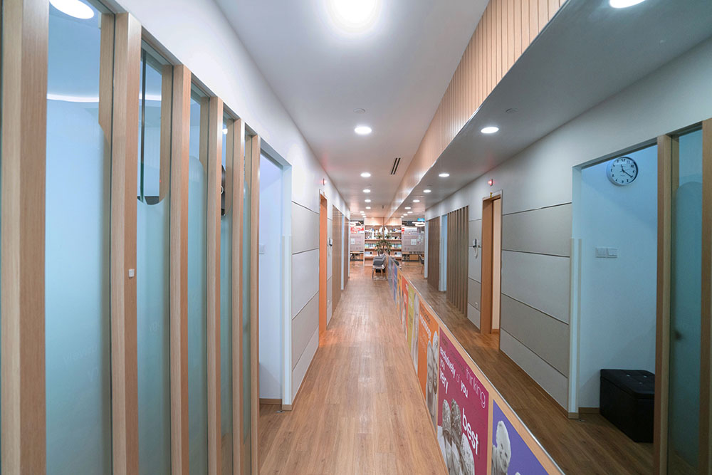 NF Dental_HBF229_Hallway-1
