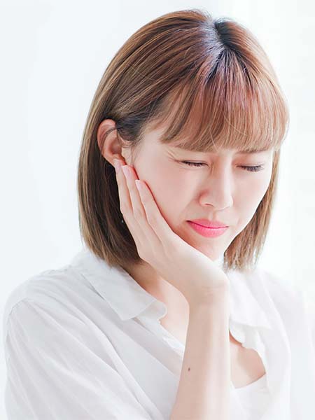 what-are-the-risks-involved-in-this-procedure-asian-girl-pain-sad-oral-health-dental-care